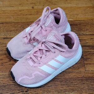Adidas Kids Sz 9.5 Sneakers in Pink and White